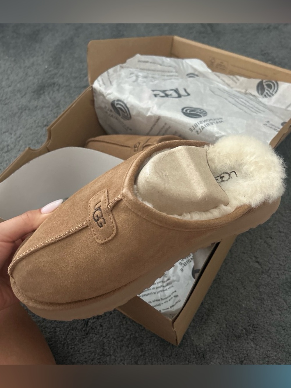 UGG Chestnut Slip-On Discoquette Slipper - Picture 3 of 5